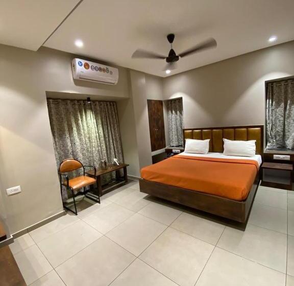 Номер Deluxe, Vrindavan Deluxe, Kolhapur