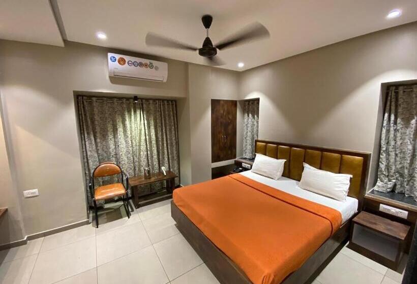 חדר דלוקס, Vrindavan Deluxe, Kolhapur