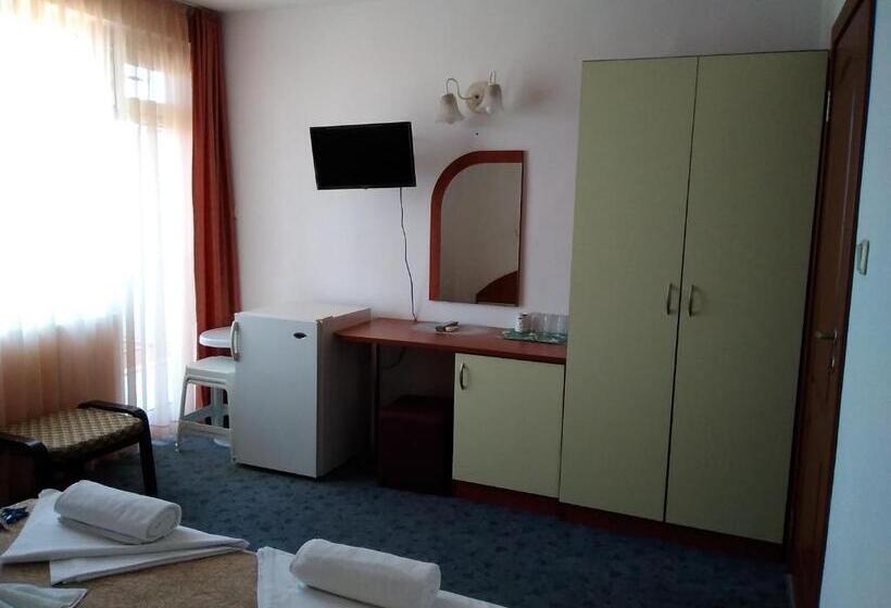 패밀리 룸, Family Hotel Dramchev