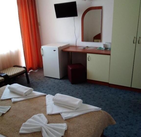 패밀리 룸, Family Hotel Dramchev