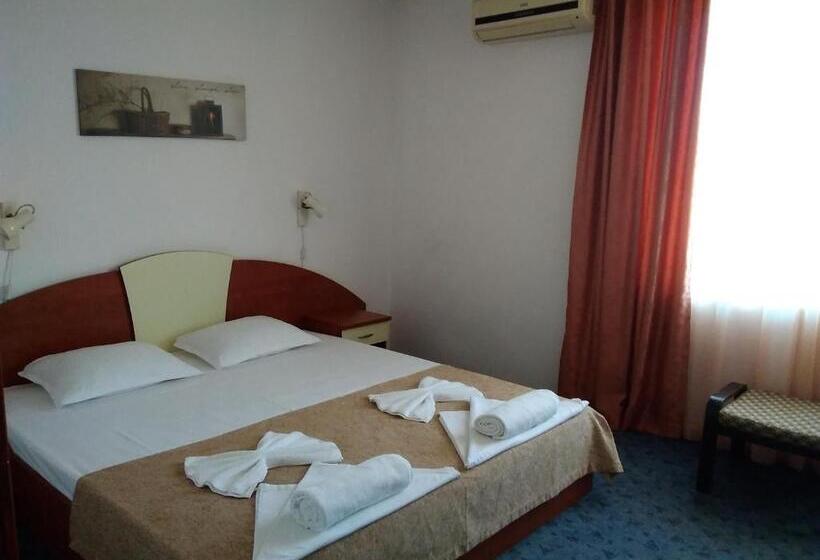 Семейный Номер, Family Hotel Dramchev