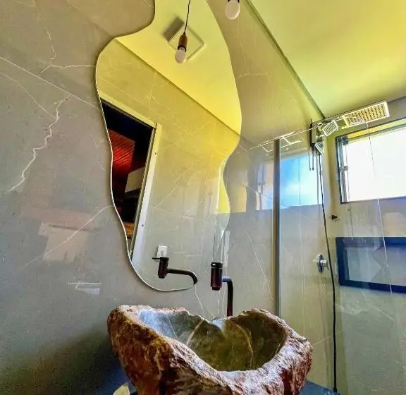 Sviitti, Hostel Badulack