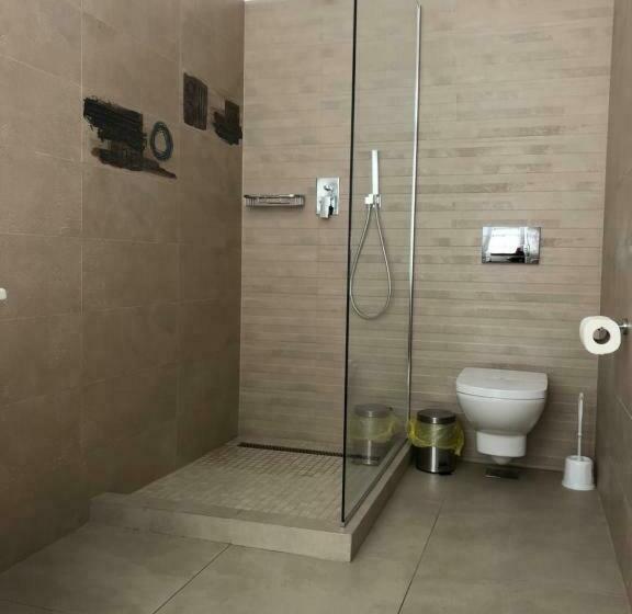 标准间, Resedinta Cina