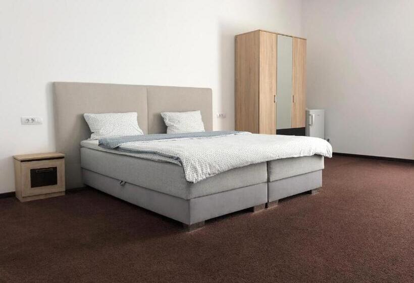 标准间, Resedinta Cina