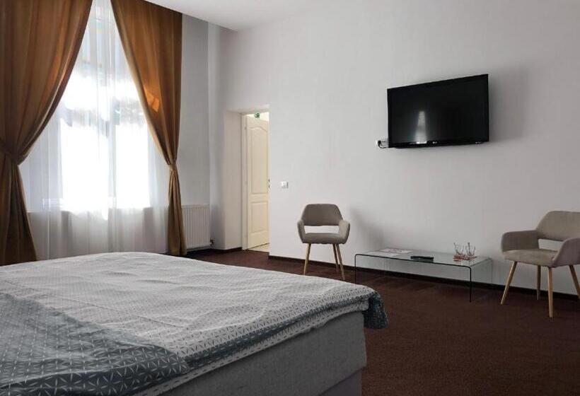 标准间, Resedinta Cina