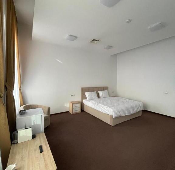 标准间, Resedinta Cina