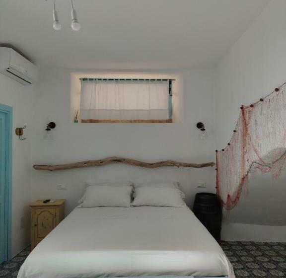 اتاق استاندارد چهار تخته, Antica Dimora Santa Marina Salina