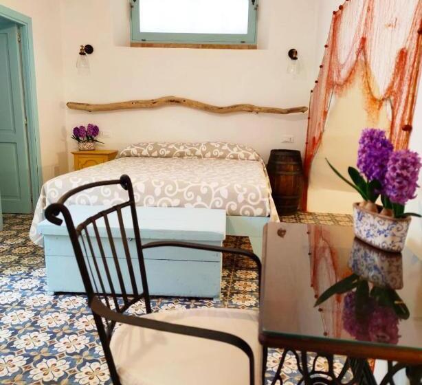 اتاق استاندارد چهار تخته, Antica Dimora Santa Marina Salina