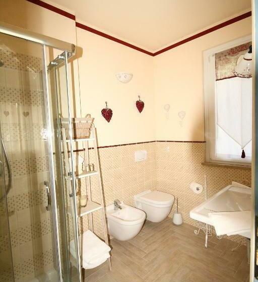 プールビュースタンダードルーム, La Cicala Stonata