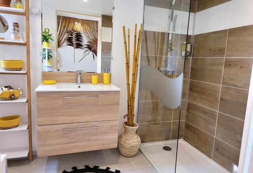 Номер Стандарт Вид на Море, Le Nid Bleu