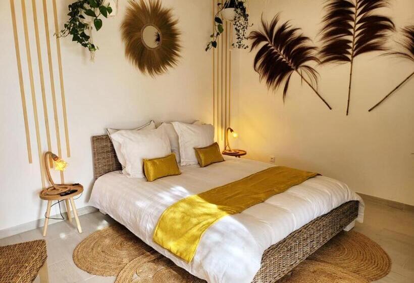 Номер Стандарт Вид на Море, Le Nid Bleu