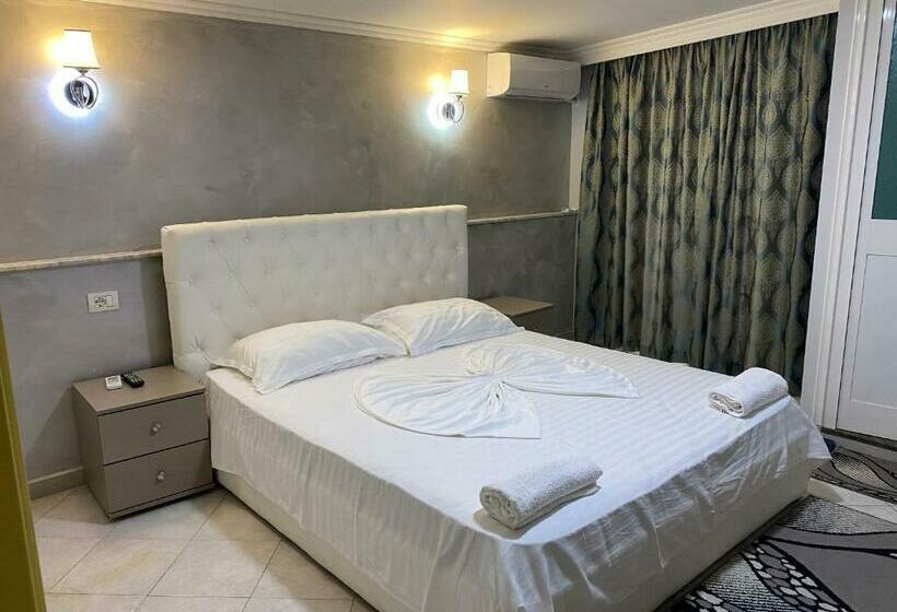 غرفة كلاسيكية ثلاثية, Bliss Boutique