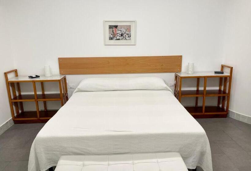 غرفة قياسية سرير كينج, Mia B&b