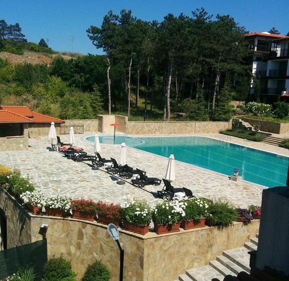 سوییت, Limani Guest House