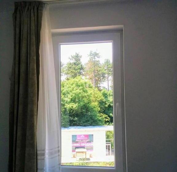 اتاق استاندارد سه نفره, Limani Guest House