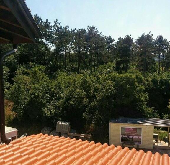 اتاق استاندارد سه نفره, Limani Guest House