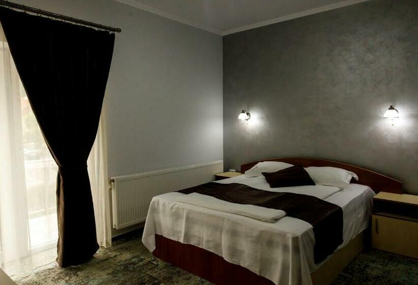 标准间, Sub Cetate