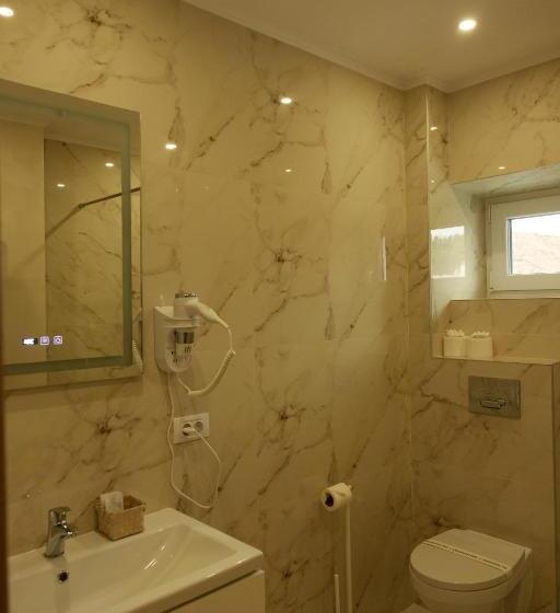 家庭工作室, Sub Cetate