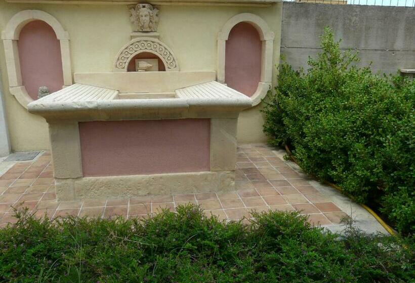 带花园景观的标准三人间, Villa Yucca