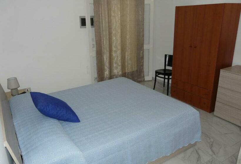 带花园景观的标准三人间, Villa Yucca