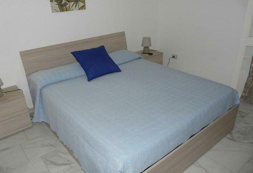 带花园景观的标准三人间, Villa Yucca