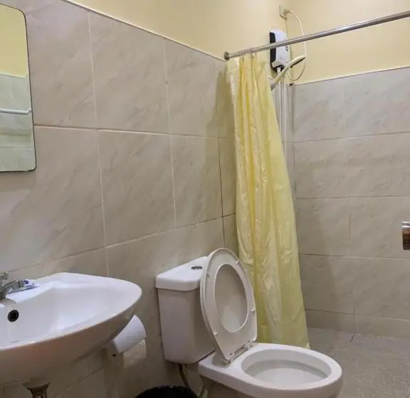 اتاق استاندارد, Midnite Inn