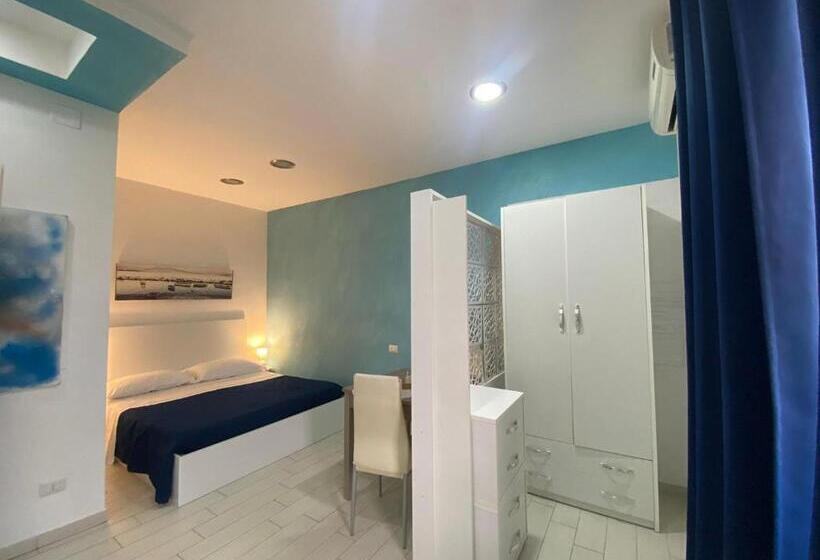 디럭스 룸, Family Room