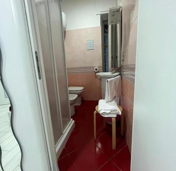 디럭스 룸, Family Room