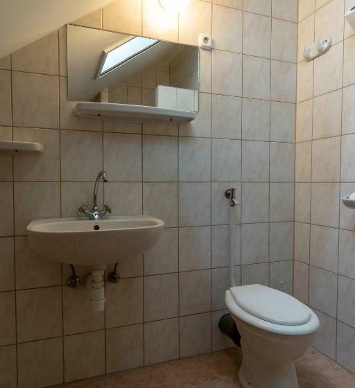 Standardrum, Izabella Panzio