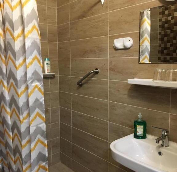 Standardrum, Izabella Panzio