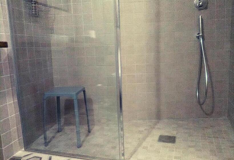 スタンダードルーム, Oddi21 B&b