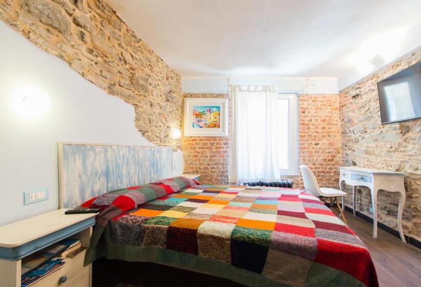 اتاق لوکس با تخت بزرگ, Cà Della Valletta