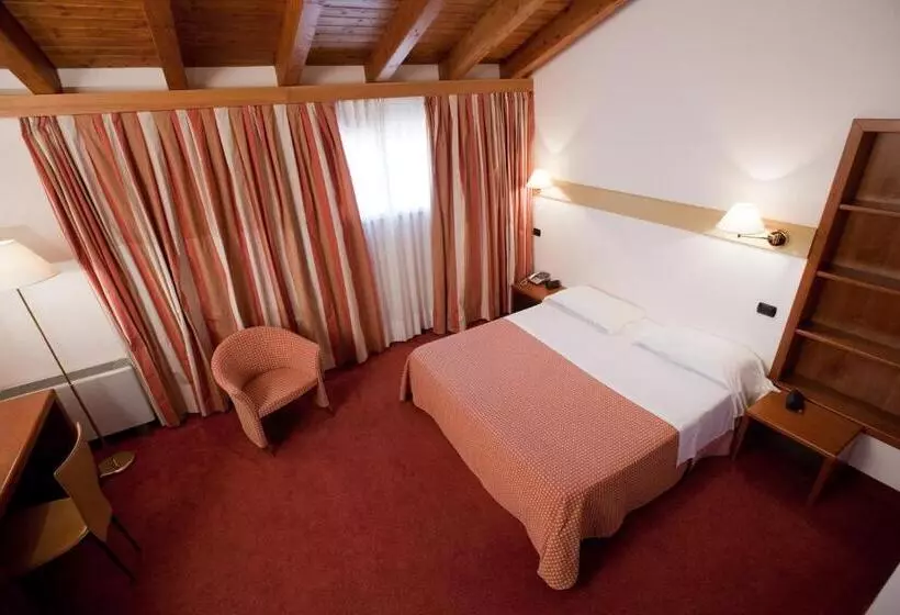 スーペリアールーム, Eurohotel Palace Maniago