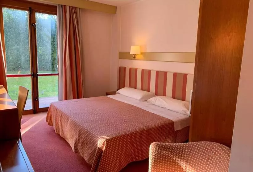 デラックスルーム, Eurohotel Palace Maniago
