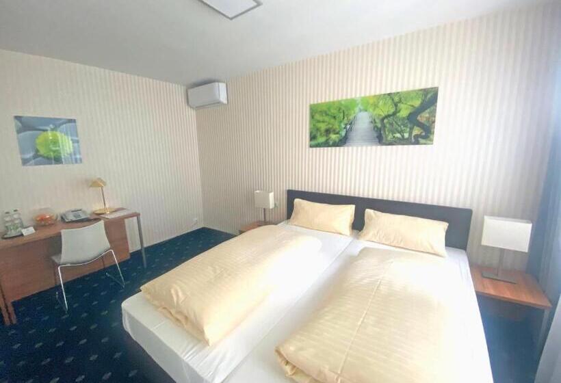 חדר סטנדרט, Benger