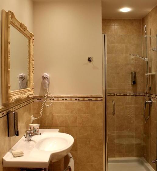 סוויטת ג'וניור, Capovilla