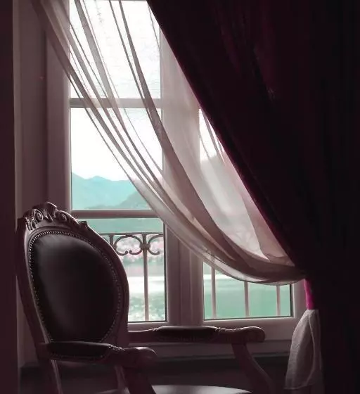 ジュニアスイート, Capovilla