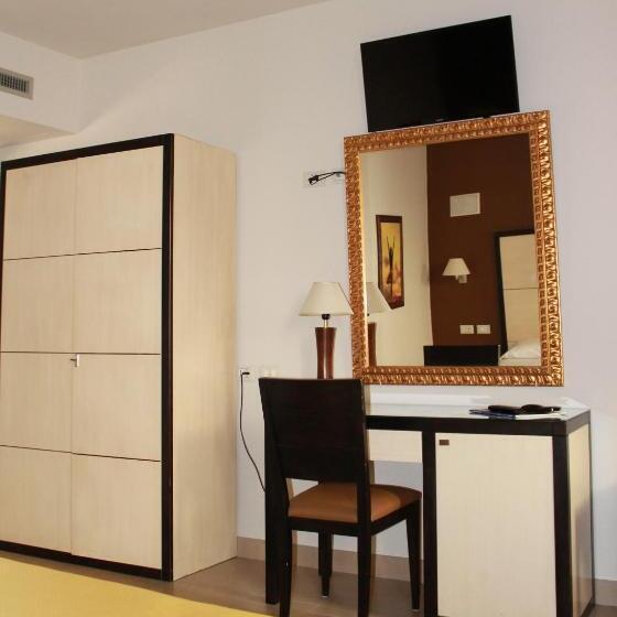 חדר סטנדרט, Capovilla