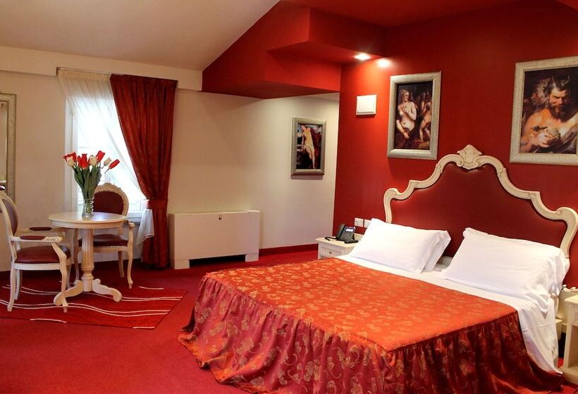 חדר סטנדרט, Capovilla