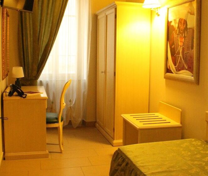 חדר סטנדרט יחיד, Capovilla