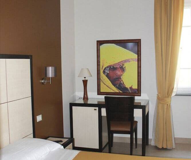 חדר סטנדרט, Capovilla