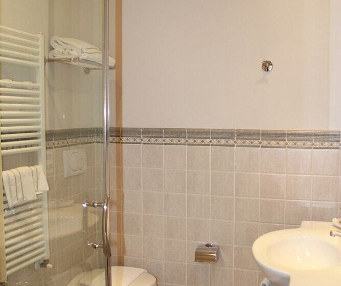 חדר סטנדרט, Capovilla