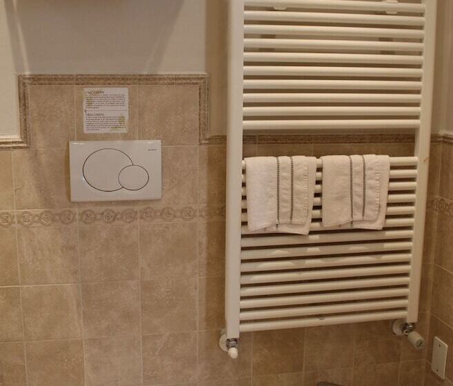 חדר סטנדרט, Capovilla