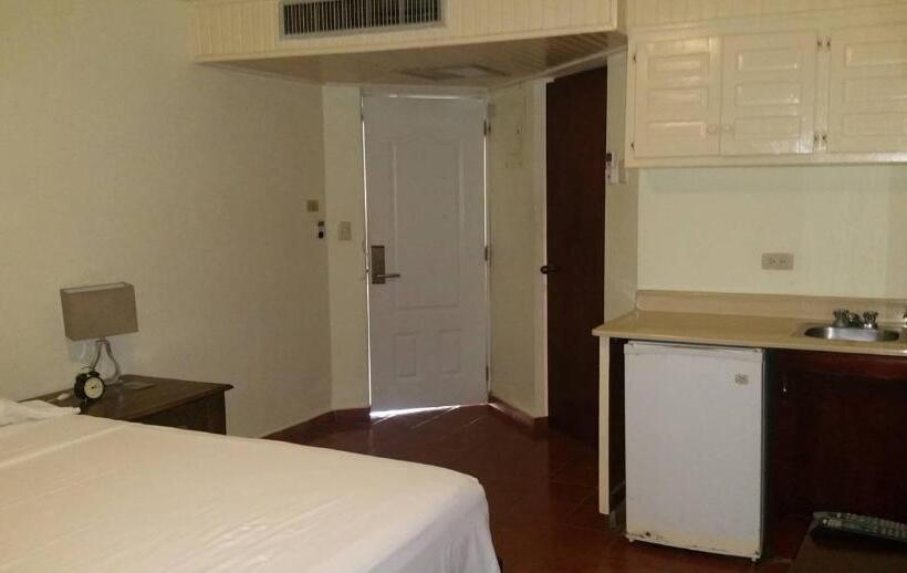 Standard Studio, Don Andres