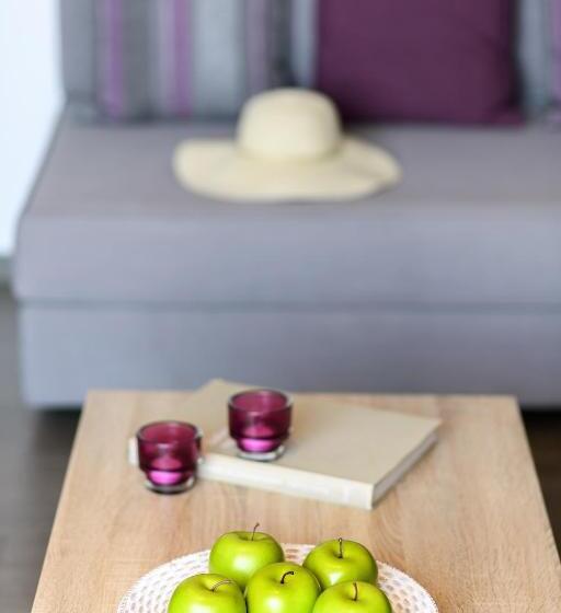 جناح عائلي, Gkeea Boutique