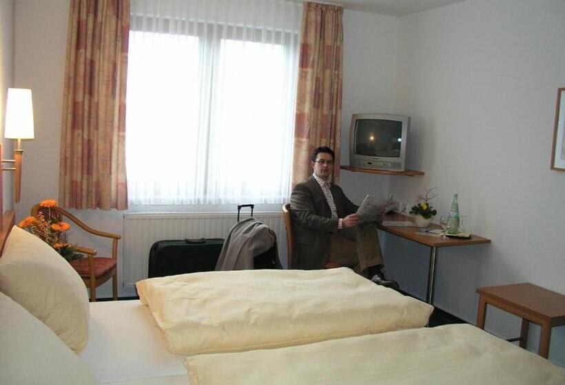 스탠다드 룸, Hollmann