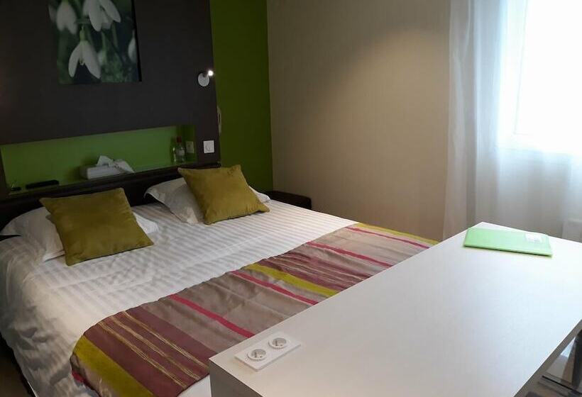 غرفة قياسية, Hôtel Les Perce Neige