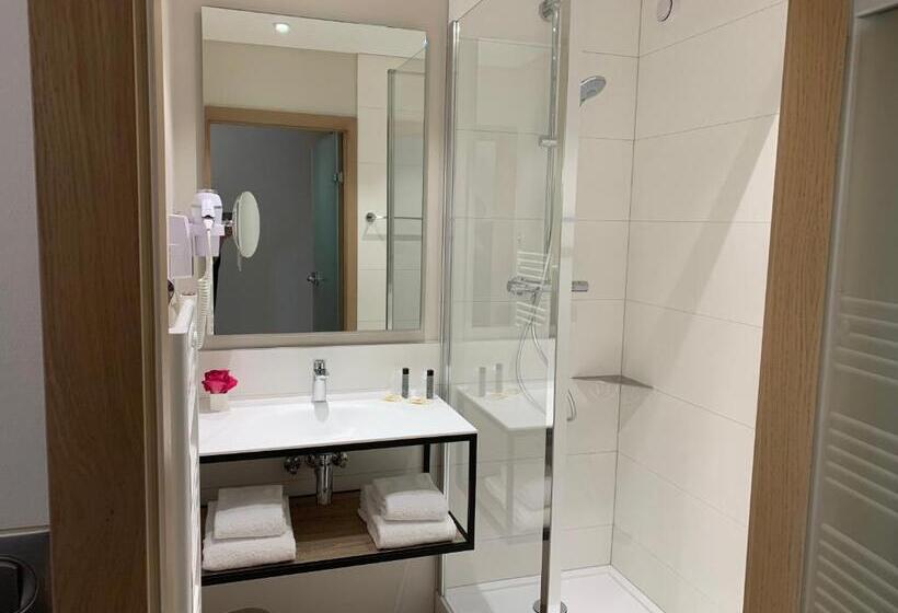 スタンダードルーム, Restaurant Au Boeuf