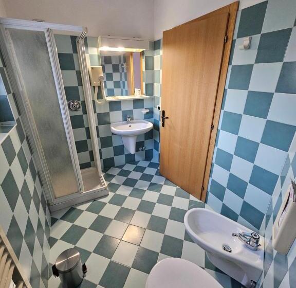 חדר סטנדרט, Ideal