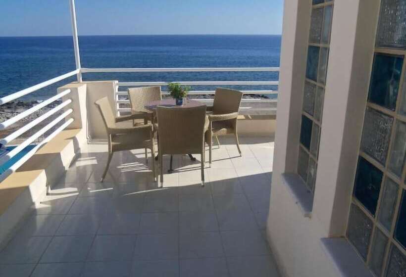 חדר דופלקס, Ionio Star